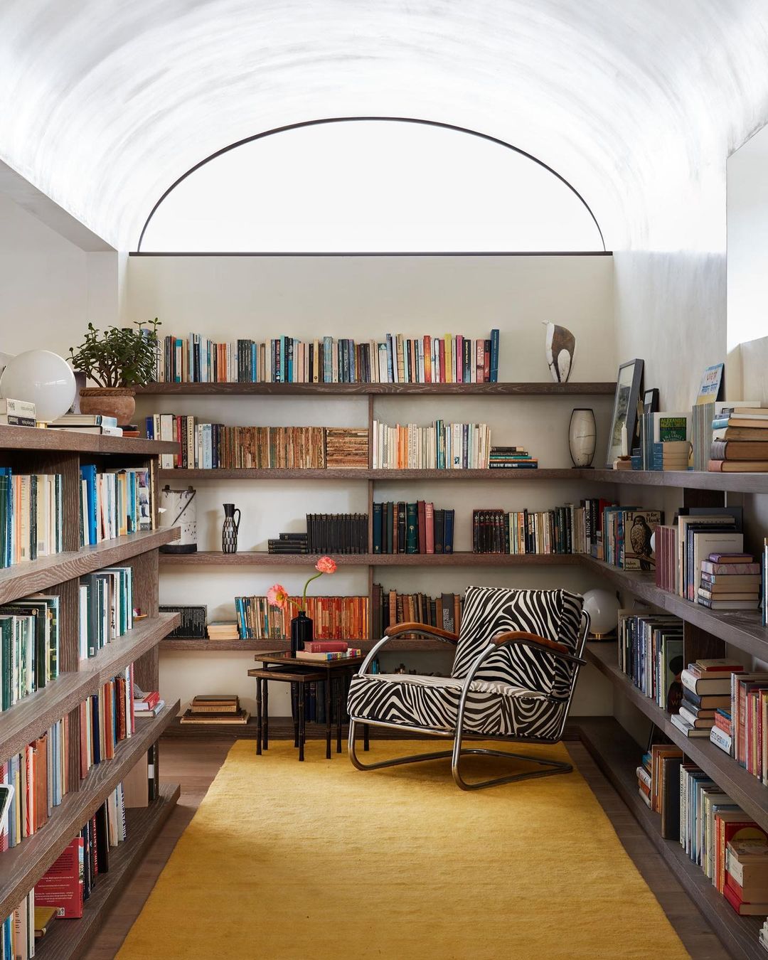 Small Home Library Space. Photo by Instagram user @studioashby