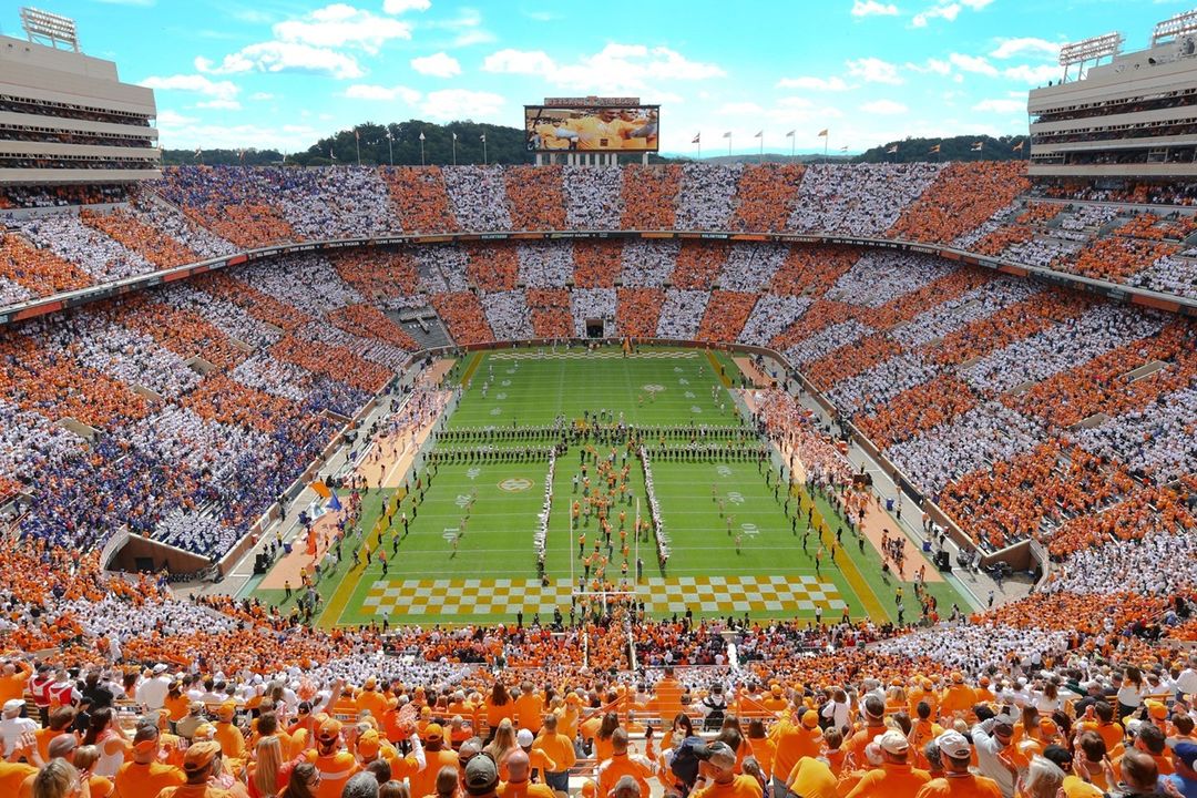 Neyland Stadium Filled on a Saturday Gameday. Photo by Instagram user @visitknoxville