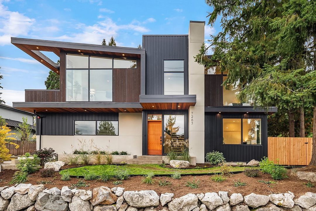 Modern Single Family Home in Mercer Island, Washington. Photo by Instagram user @weaverconstructionllc