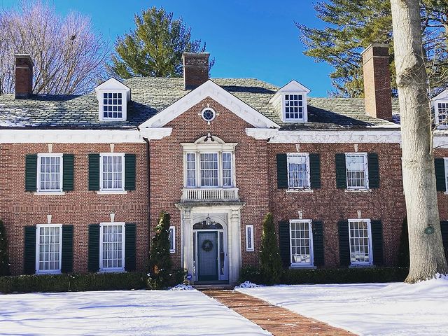 Classic residence home in South West. Photo by Instagram user @mcguirehomellc