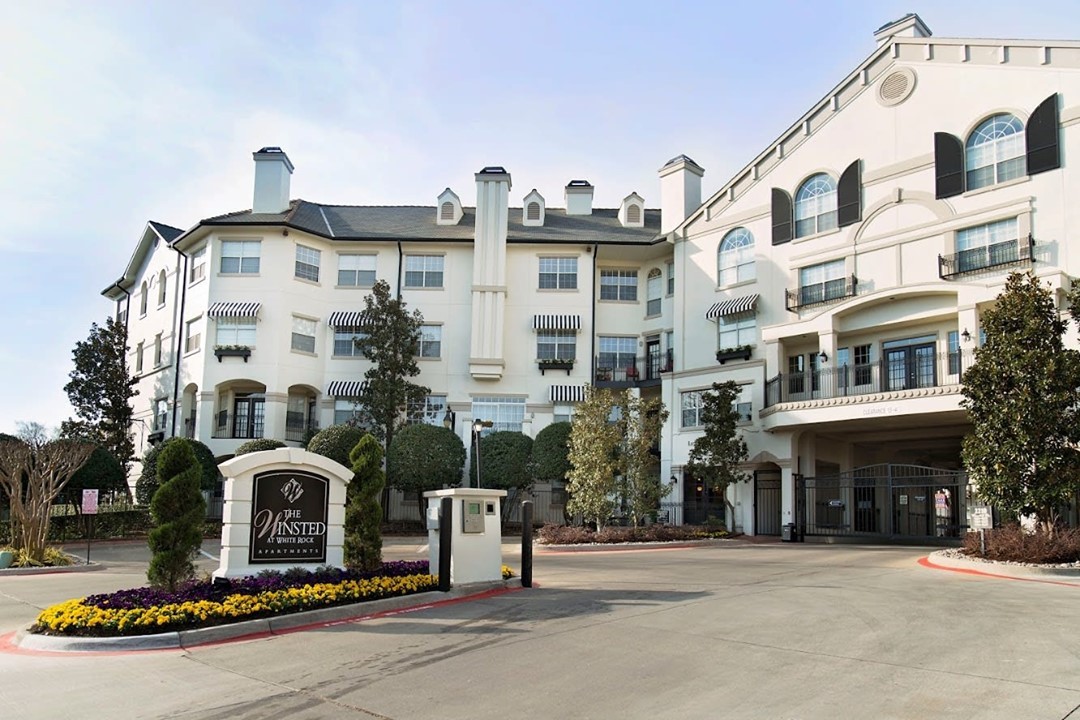 Exterior shot of the White Rock Apartments in Lakewood. Photo from Instagram user @ winstedatwhiterockapartments