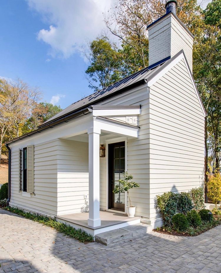 Small Backyard Farmhouse. Photo by Instagram user @hatcliffconstruction