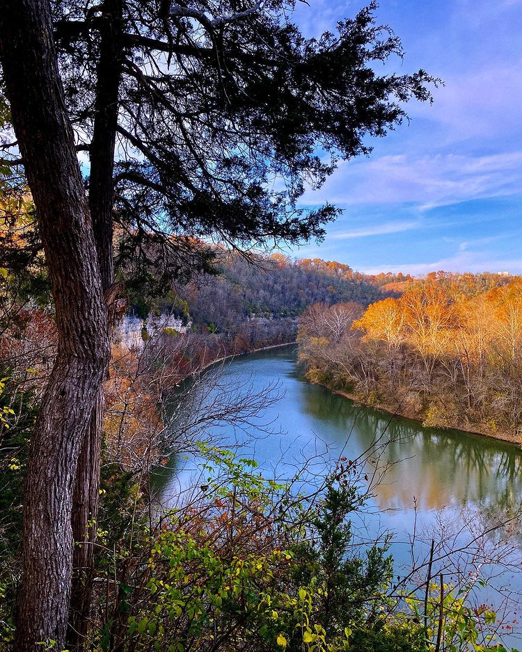Gorgeous view of the Raven Run Nature Santuary in Lexington, KY. Photo by instagram user @darnellone