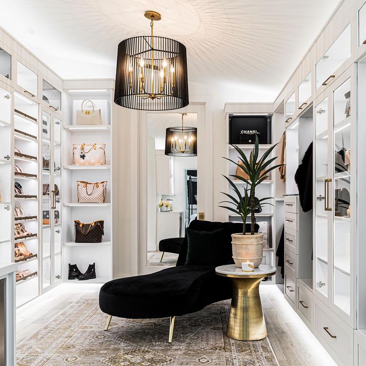 Custom closet design. Photo via Instagram user @candice.creative.concepts