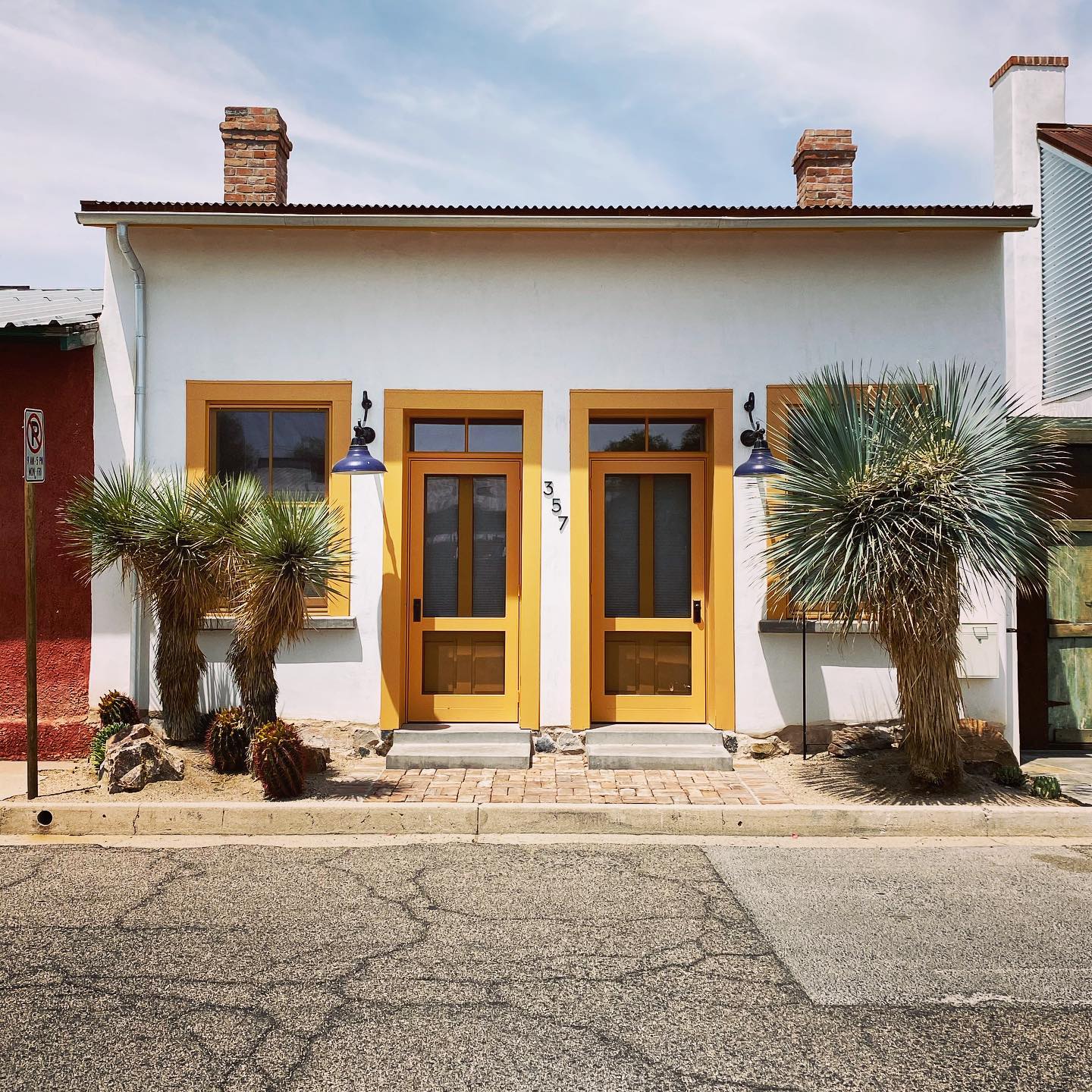El Presidio white & yellow neighborhood house Tucson Photo via @thejennelltaylor