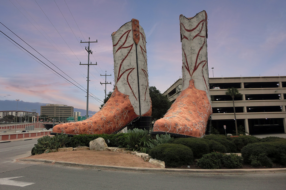 World’s largest cowboy boots in Austin Texas