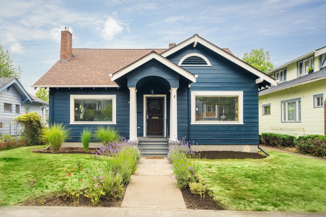 A craftsman home is pictured in Tacoma's Central Tacoma neighborhood. Photo by Instagram user @acegrouphomes.