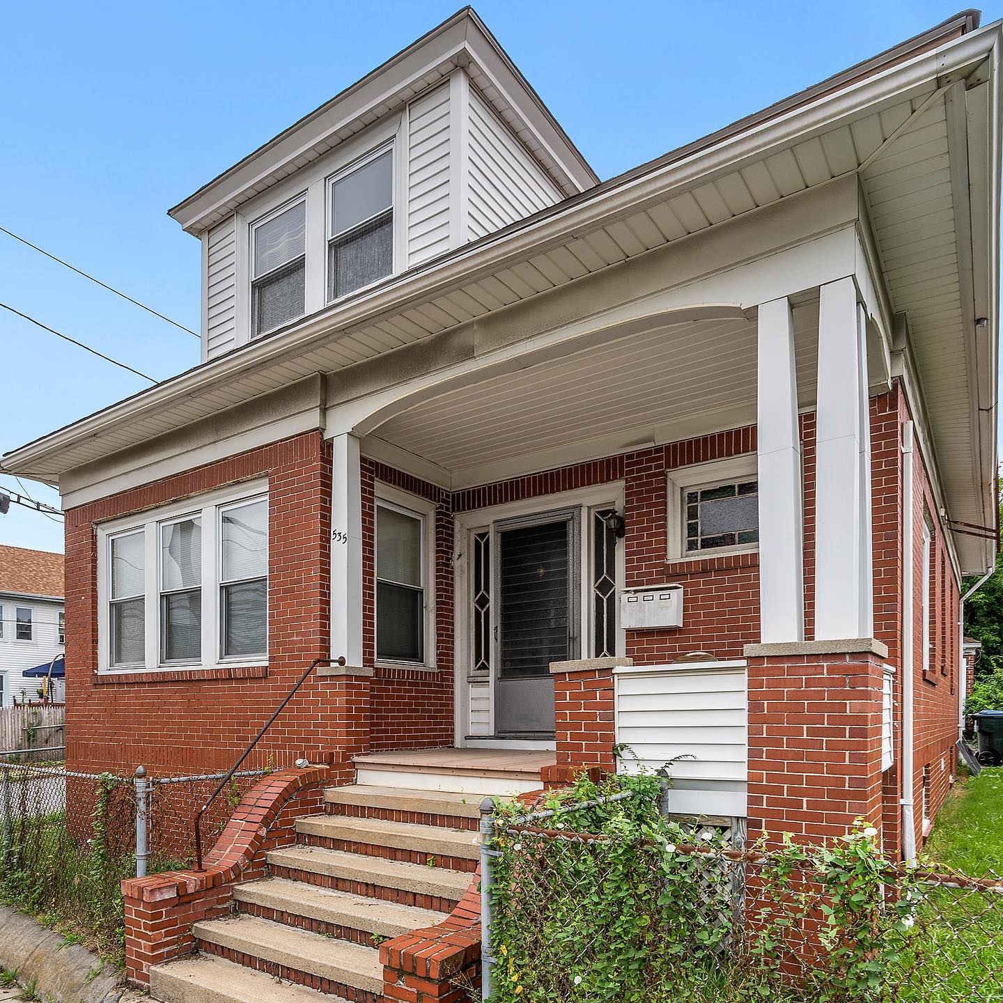 Multi-family home in Manton, Providence, Rhode Island. Photo by Instagram user @russillorealestate.