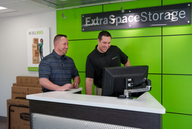 Career Opportunities at Extra Space Storage featured image