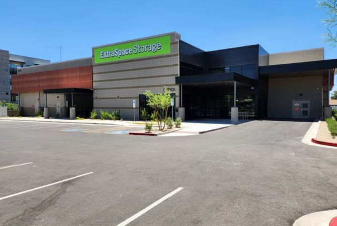 Extra Space Storage facility at 7025 E McDowell Rd in Scottsdale, AZ