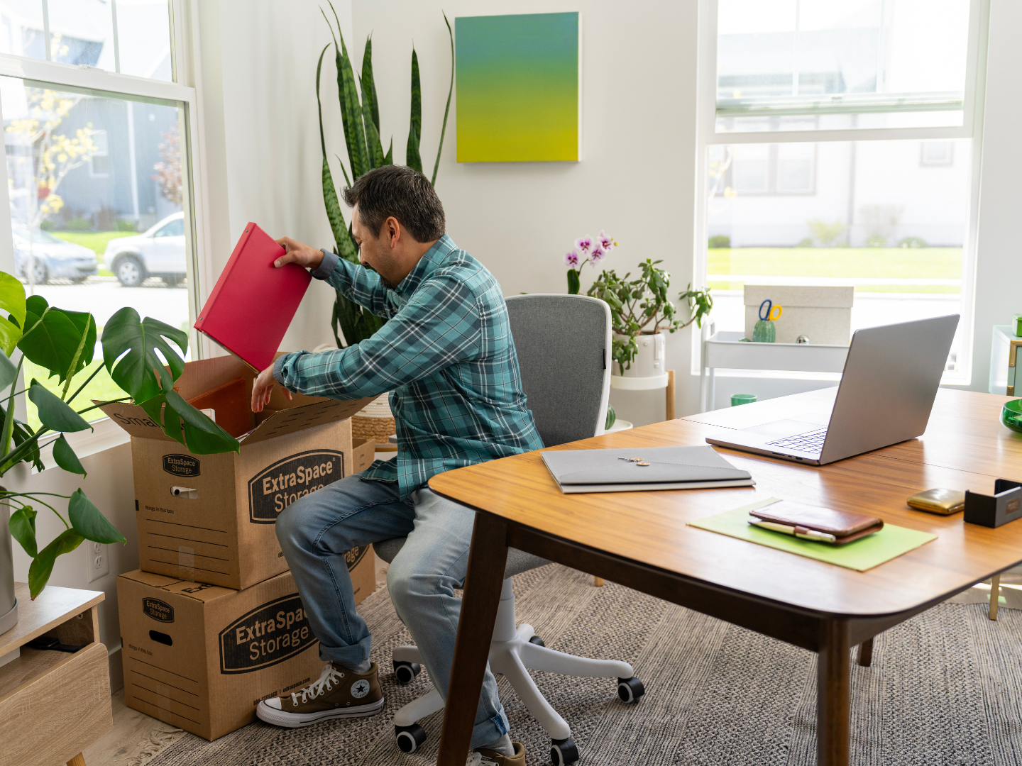 Image of a local Atlanta business owner using Extra Space Storage for their business storage needs