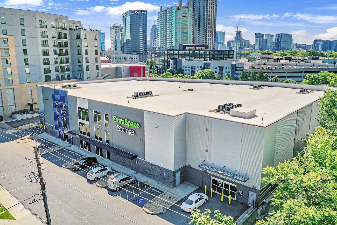 Exterior view of an Extra Space Storage facility in Atlanta, GA.