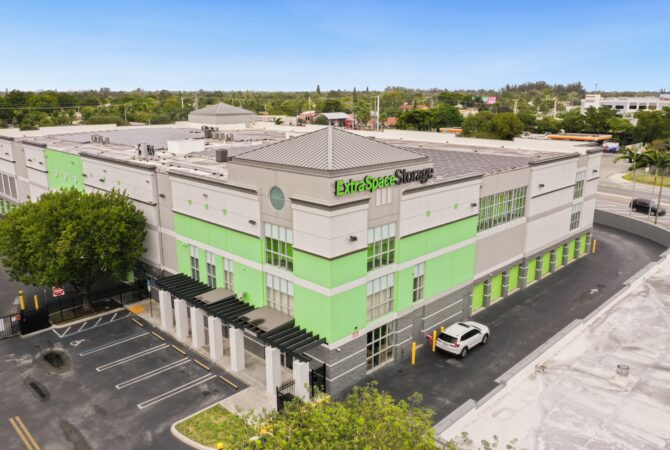 Extra Space Storage facility in Fort Lauderdale, FL