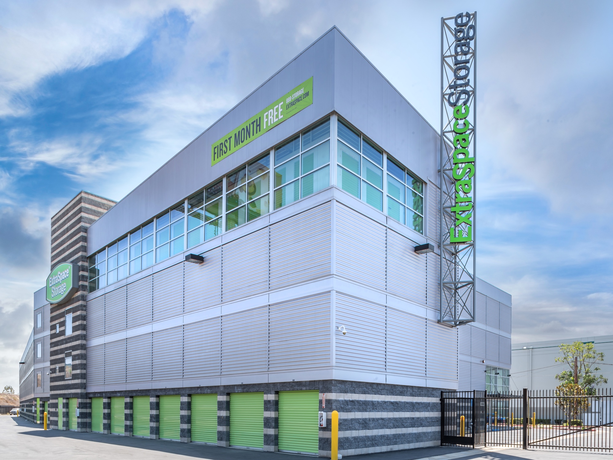 Extra Space Storage facility in Long Beach, CA