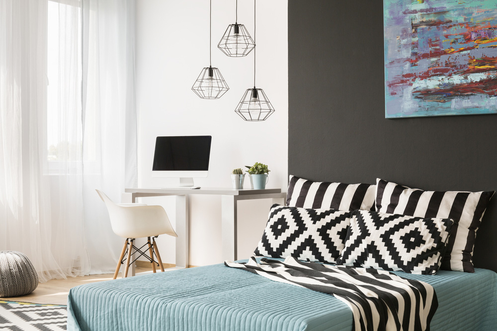 Office corner in bedroom deals
