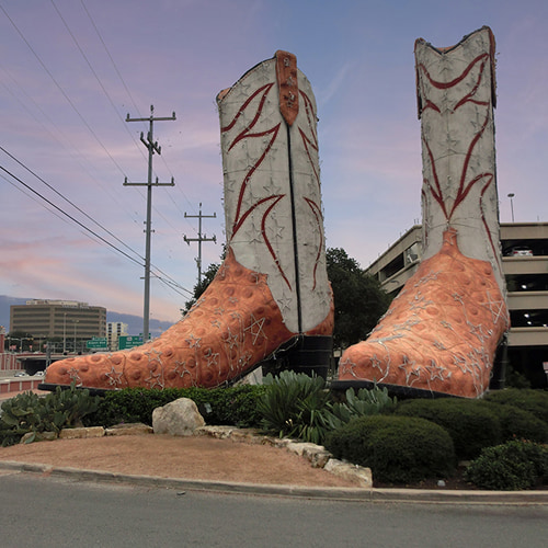World’s largest cowboy boots in Austin Texas