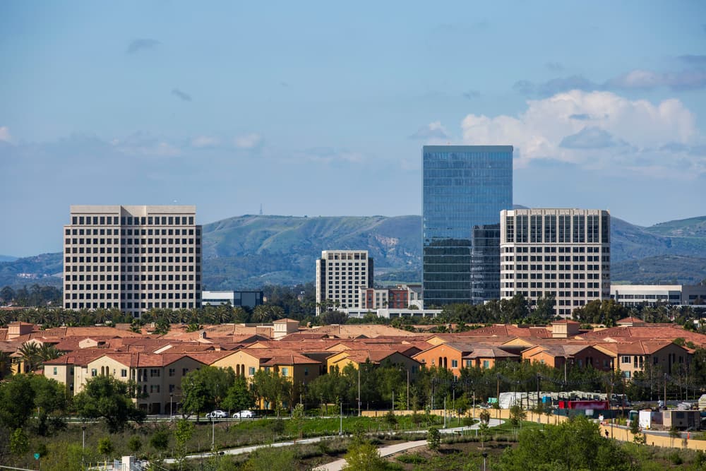 5 Best Neighborhoods in Irvine for Families in 2023 | Extra Space Storage